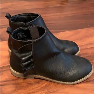 Size 1 youth Gap boots excellent used condition